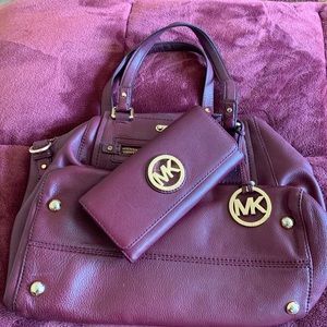 Michael Kors purse and matching wallet